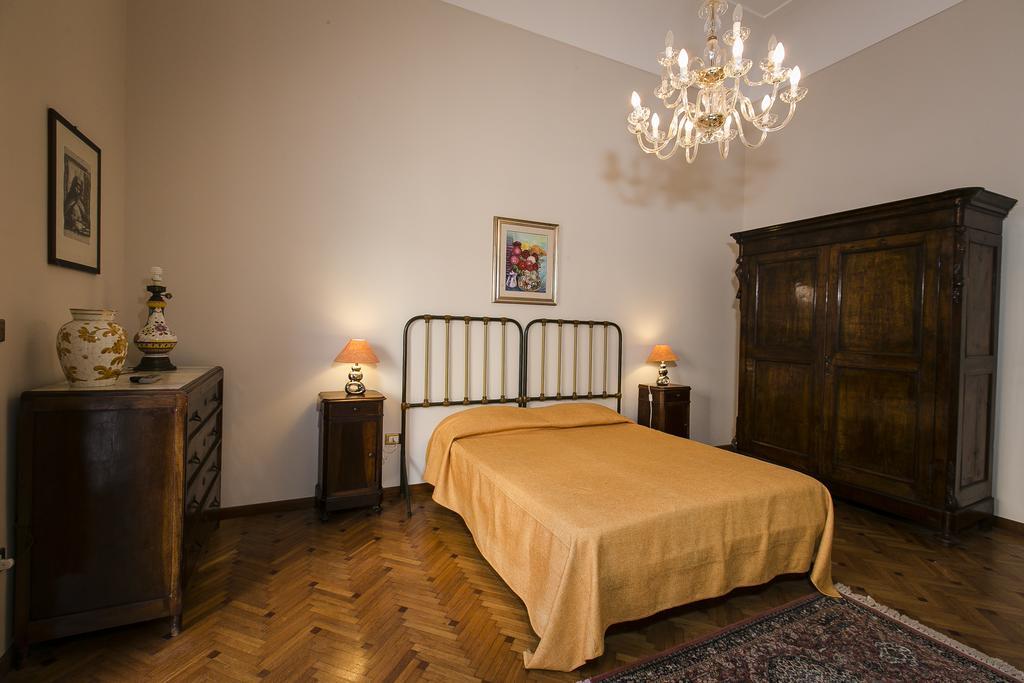 La Casa Della Zia Armenia Hotel Marsala Room photo